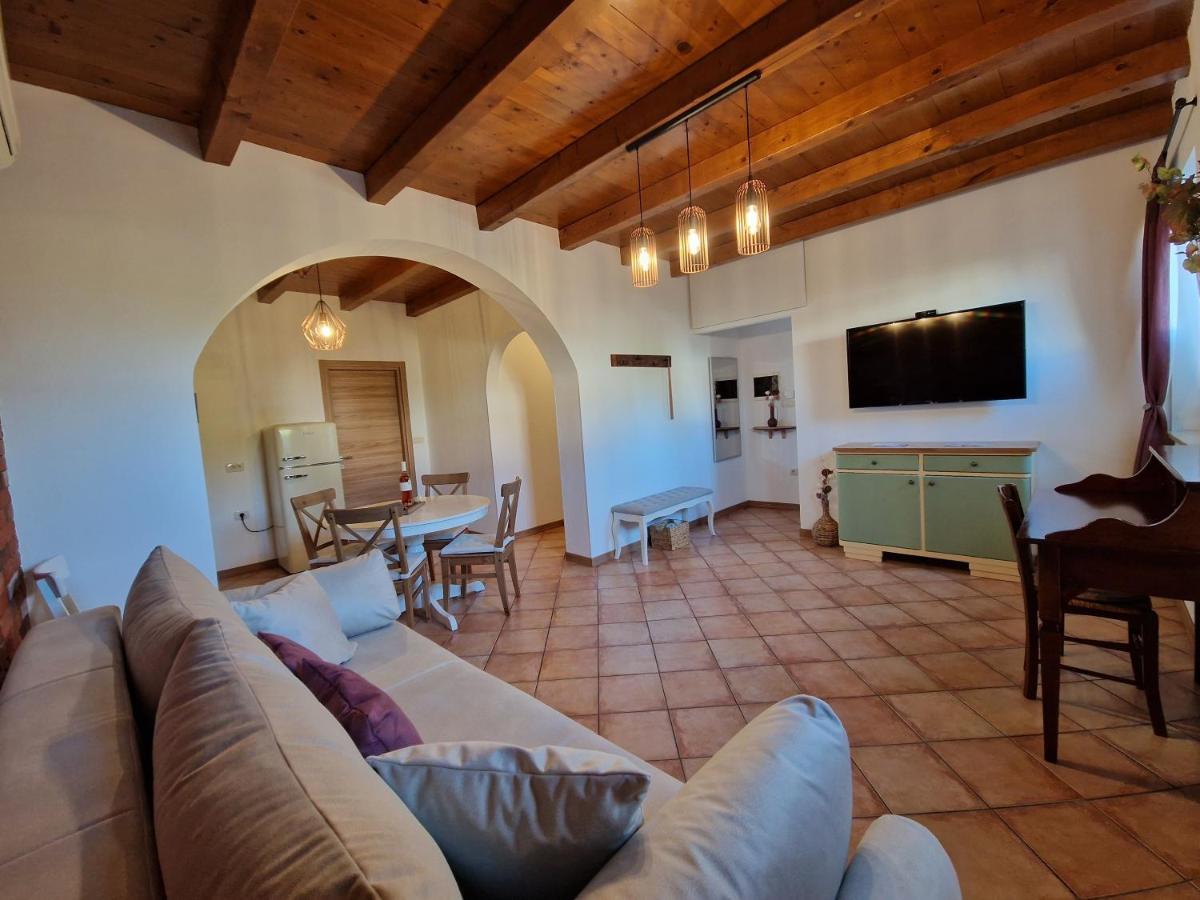 Wine & Apartment Vinales Koper Exterior photo