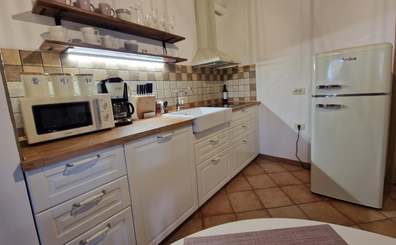 Wine & Apartment Vinales Koper Exterior photo