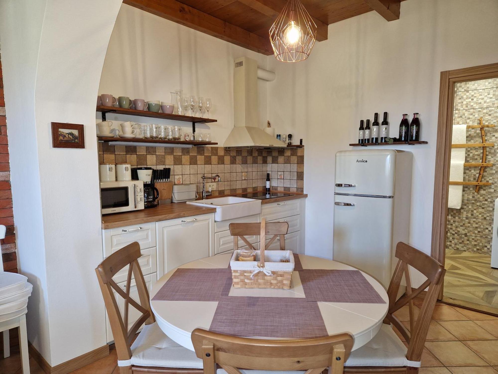 Wine & Apartment Vinales Koper Exterior photo