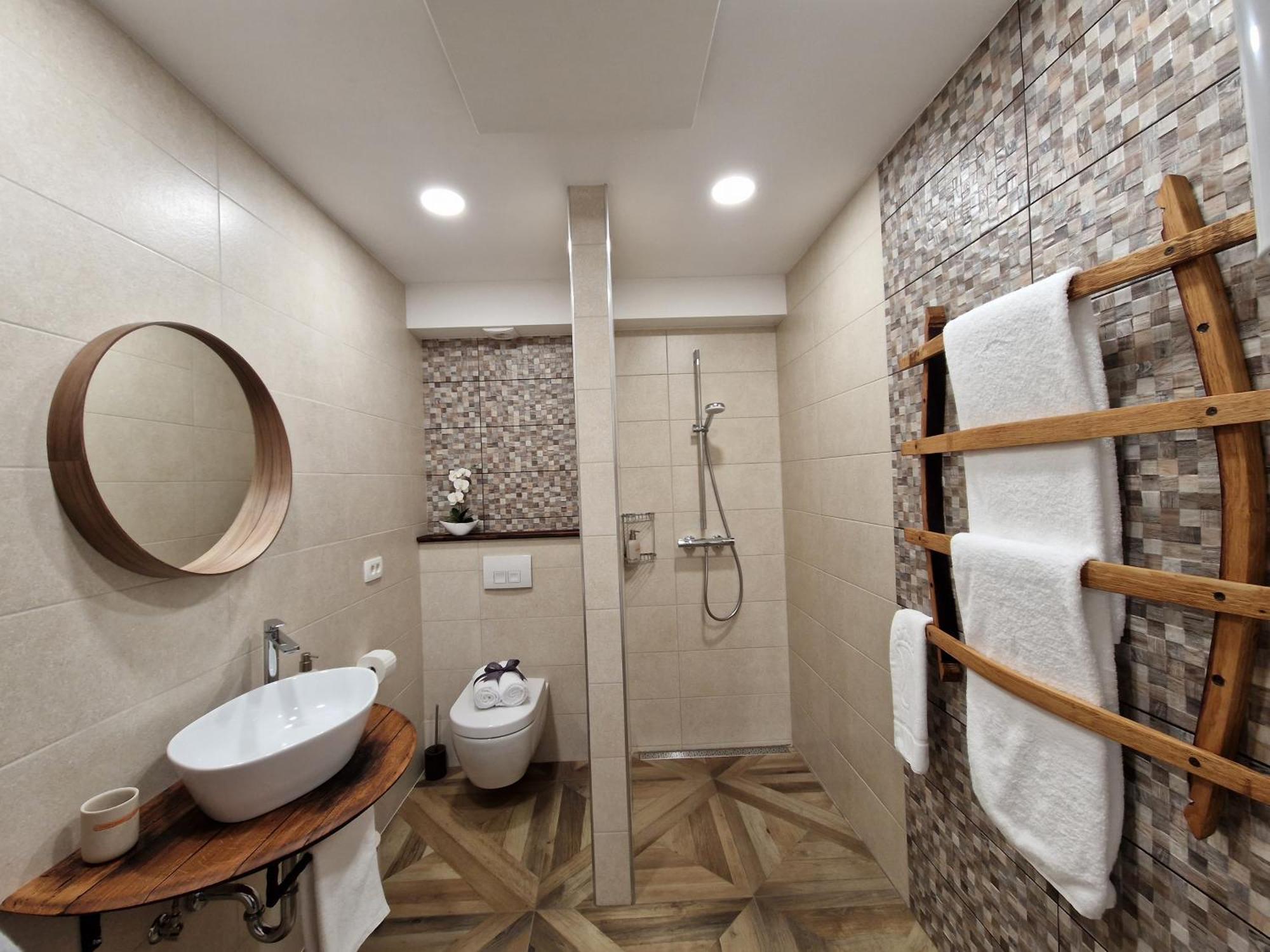 Wine & Apartment Vinales Koper Exterior photo