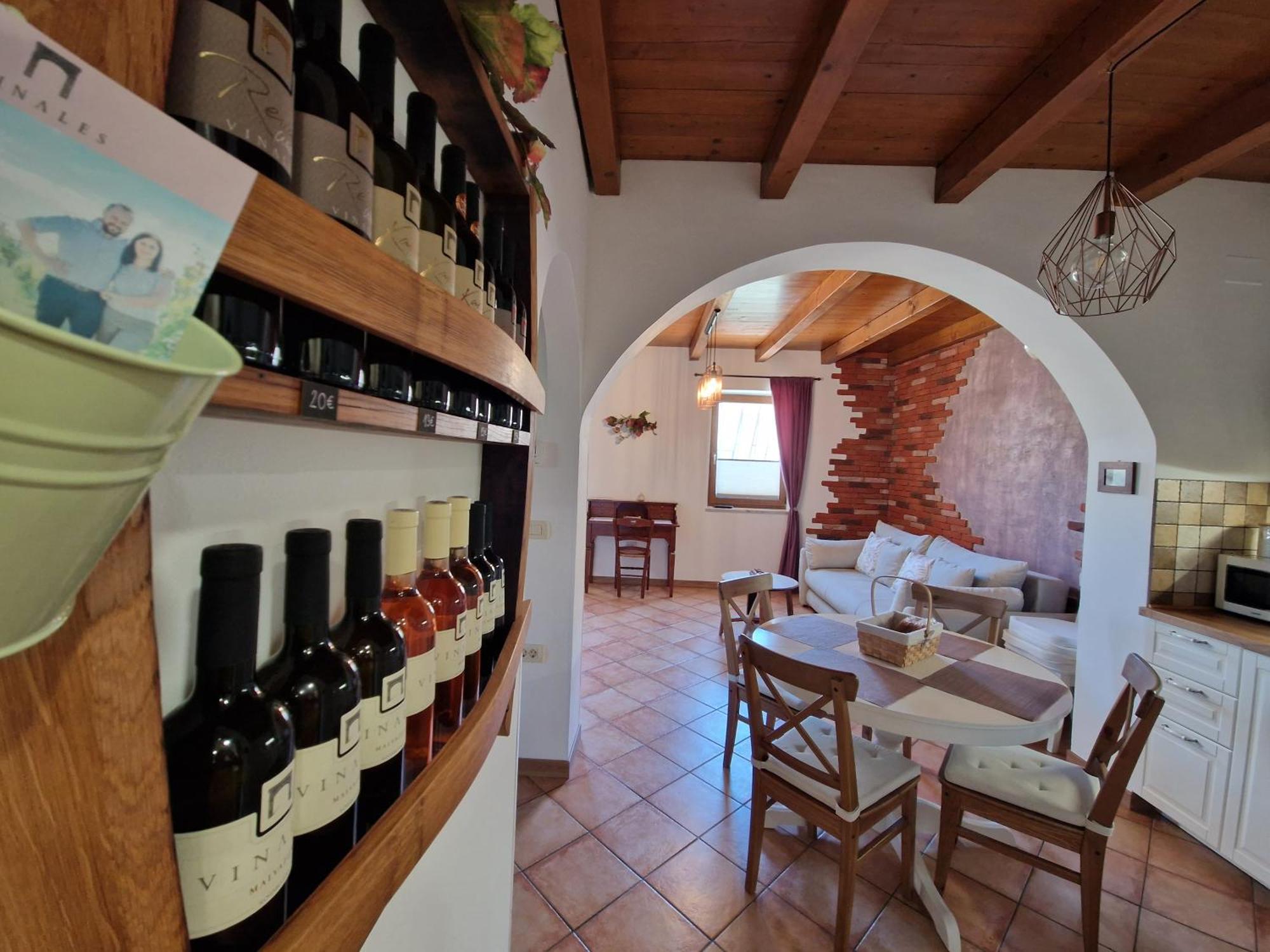 Wine & Apartment Vinales Koper Exterior photo